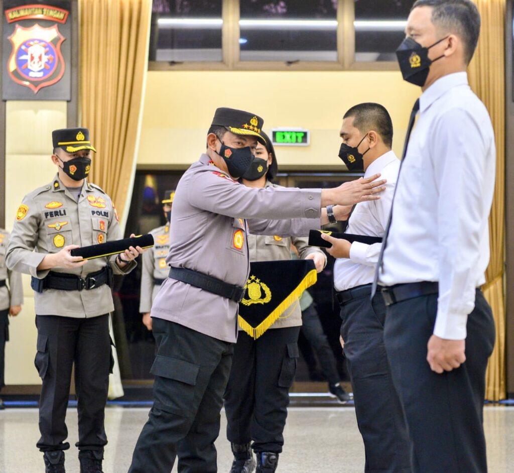 Foto saat pelantikan berlangsung
