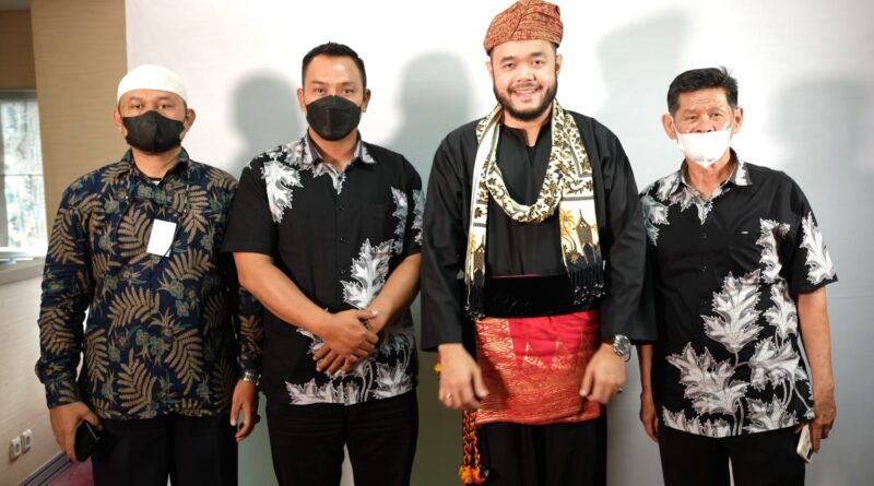Walkot Fadly Amran Apresiasi PWI (Foto: Ist)