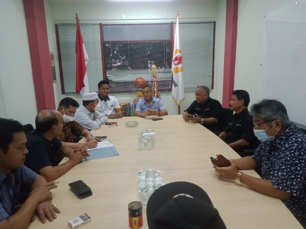 Kunjungan PWI ke KONI SUmbar (Foto: Ist)