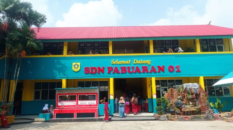 Foto SDN Pabuaran 01 Tampak Depan