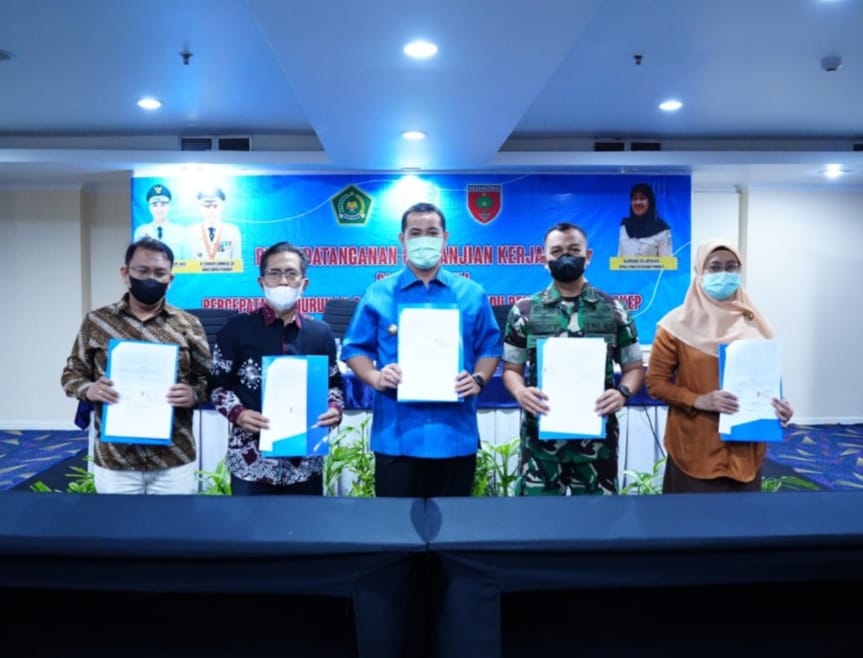 Foto Acara Penandatanganan MoU Pembentukan Posyandu Remaja