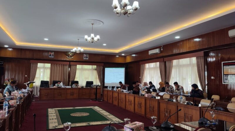 Foto Suasana Raker Komisi I DPRD Bahas KUA dan PPAS