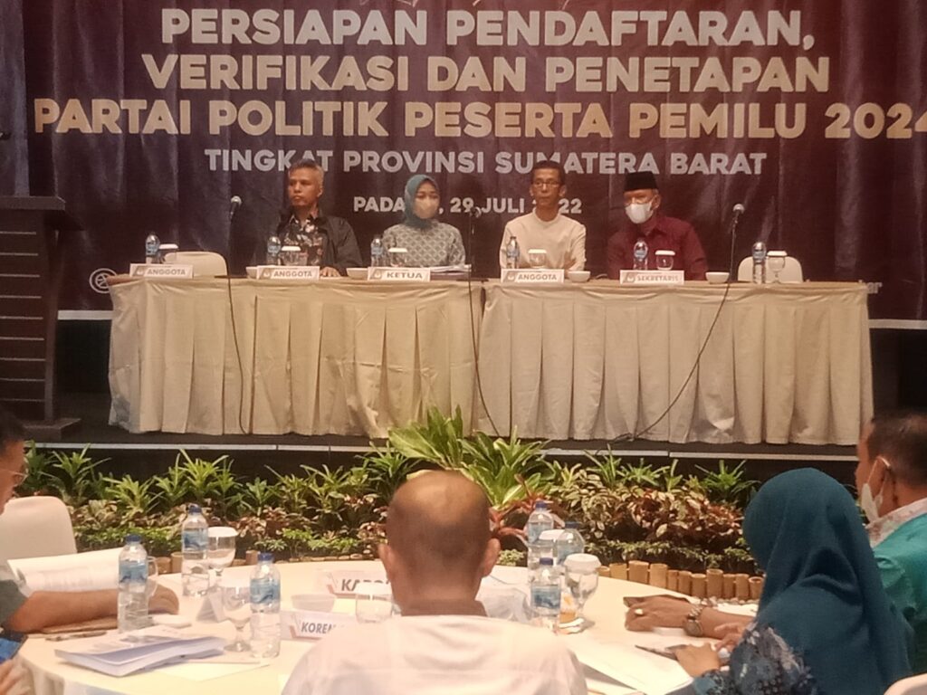 Foto Suasana Pelaksanaan Rakor KPU Sumbar dengan Partai Politik