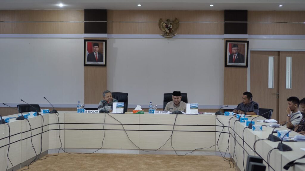 Foto suasana Rakor dalam rangka Gerakan Pembagian Bendera Merah Putih
