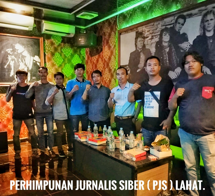 Foto anggota yang hadiri pembentukan PJS DPC Lahat