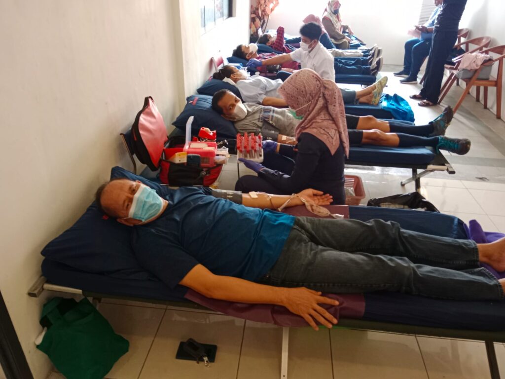 Foto suasana pelaksanaan donor darah