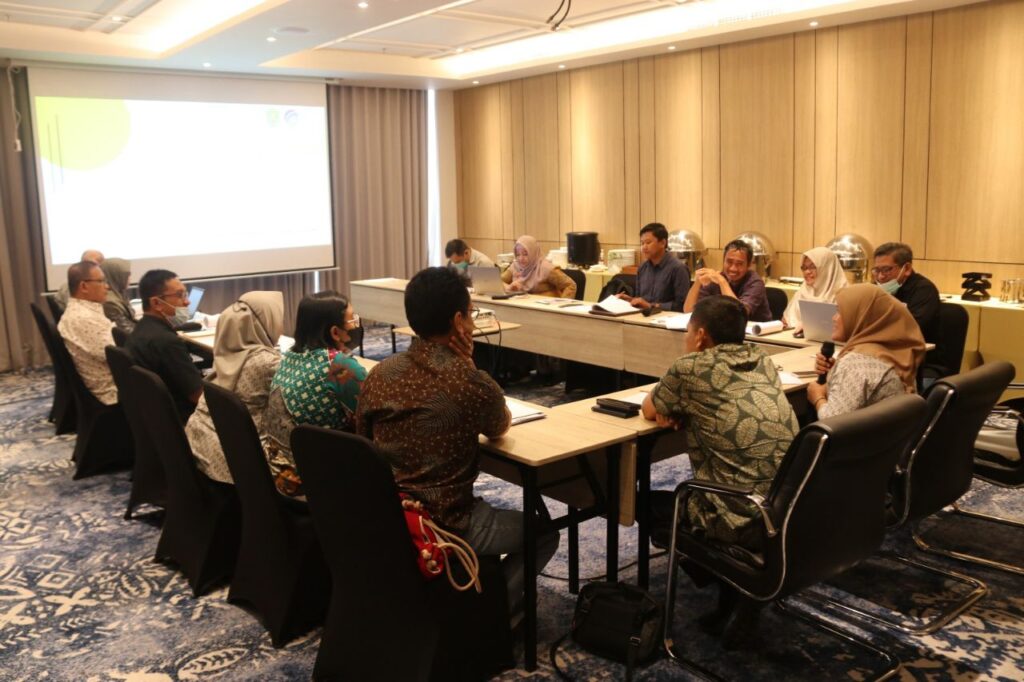 Rapat pembahasan Kelompok Informasi Masyarakat (KIM) di Hotel Mercure, Samarinda, Kamis, 13 April 2023 (Foto: Diskominfo Kutim)