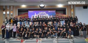 Foto: Budayawan foto bersama dengan Tokoh Masyarakat, Pemateri dan para peserta Workshop.