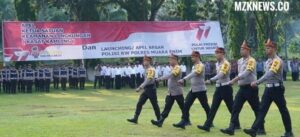 Foto: Apel Serentak Kasat Kamling bersama Peluncuran besar Polisi RW di Lapangan Merdeka Muara Enim.