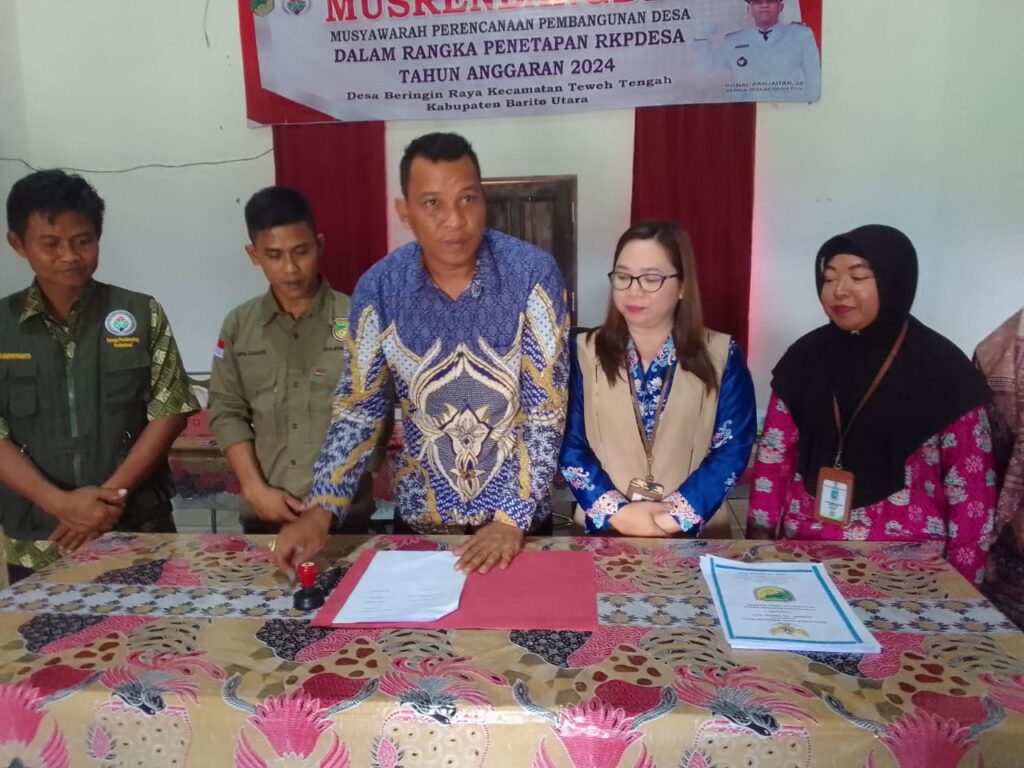 Foto suasana musrenbangdes berjalan lancar