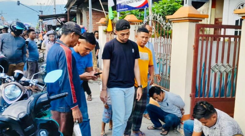 Foto Photo 2 Orang Terduga Tersangka Narkoba Saat Dibekuk Anggota Satreskoba Polres Kerinci