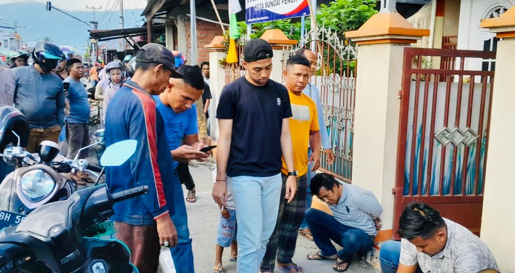 Foto Photo 2 Orang Terduga Tersangka Narkoba Saat Dibekuk Anggota Satreskoba Polres Kerinci