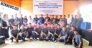 Kapolres Muara Enim didampingi Jajaran, TNI, Tim perwakilan PTBA, peserta Pelatihan Budidaya Ikan, Pengurus Karang Taruna Tj. Agung (Foto: IST) 