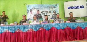 Para narasumber di kegiatan sosialisasi pentingnya pemahaman hukum di SMAN 1 Tanjung Agung, terdiri dari, Kasi Minkamtib Lapas Muara Enim, TNI Kodim O4O4/Muara Enim, Bagian Hukum Setdakab Muara Enim, dan BNNK Muara Enim (Foto: IST)