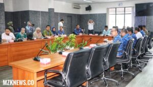 Seluruh OPD Kab. Muara Enim, saat mendengarkan arahan Pj. Bupati dalam rapat persiapan pelaksanaan Pemilu 2024 (Foto: IST)Â