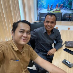 Muklhis, S.H.I., bersama Kaperwil MZK Sumatra Barat (Foto: IST)Â