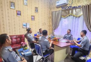 Ka. Lapas Kelas IIB Muara Enim dan jajaran saat bertemu di ruangan Kepala BNN Muara Enim (Foto: IST)