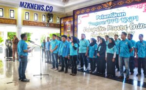 Ketua DPP KNPI, Haris Pratama saat melantik DPD KNPI Kab. Muara Enim masa Bakti 2024-2027 (Foto: IST)Â