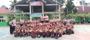 Kamabigus, Majelis Guru, Dewan Kehormatan dan seluruh anggota Satprakoja MAN 1 Solok PK berfoto bersama usai kegiatan (Foto: IST)Â