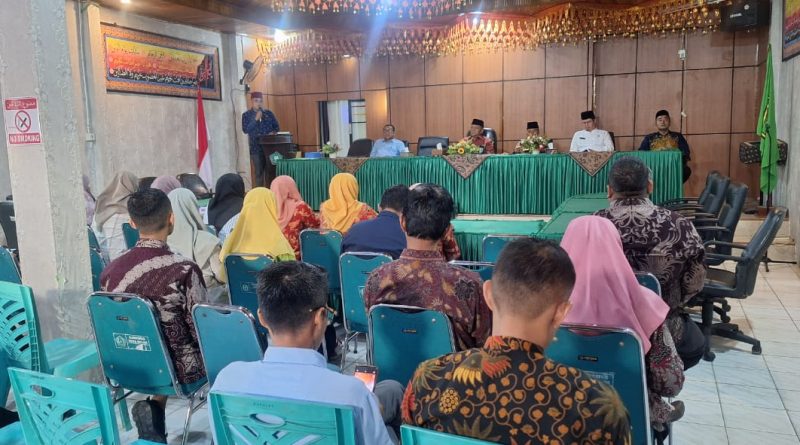 Kasi PD Pontren sampaikan tausiyah dalam wirid pagi Jum'at di Aula Kantor Kemenag Kota Solok, Jum'at (30/1/2026) (Foto: IST)