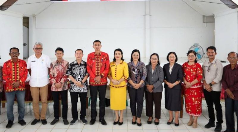 Pemerintah Kabupaten Nias Barat resmi menggelar Musyawarah Perencanaan Pembangunan (Musrenbang) RKPD Tahun 2027 tingkat kecamatan di Aula Paroki Salib Suci Nias Barat, Kecamatan Mandrehe, pada Kamis (25/2/2026). (Foto: Pemkab Nias Barat)