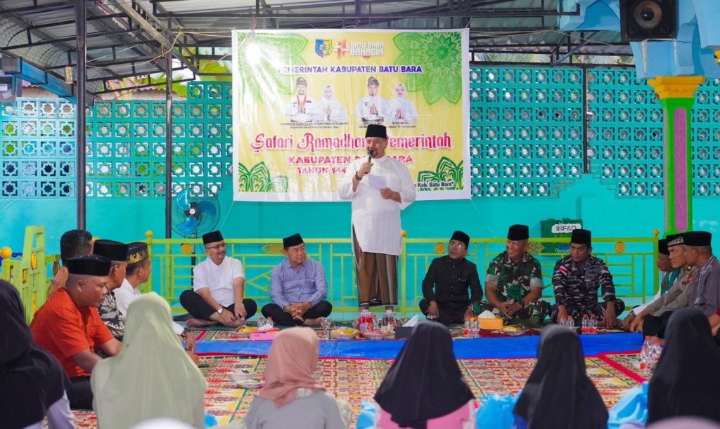 Bupati Batu Bara H. Baharuddin Siagian, S.H., M.Si., melaksanakan kegiatan Safari Ramadan di Masjid Al-Ikhlas, Desa Kwala Gunung, Kecamatan Datuk Lima Puluh, Kamis (26/2/2026). (Foto: Pemkab Batu Bara)