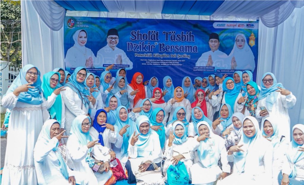 Rangkaian kegiatan Salat Tasbih dan Zikir Bersama di Rumah Dinas Bupati Deli Serdang resmi berakhir pada Kamis (26/2/2026). Acara spiritual ini melibatkan jemaah dari seluruh kecamatan yang ada di wilayah Kabupaten Deli Serdang. (Foto: Pemkab Deli Serdang)