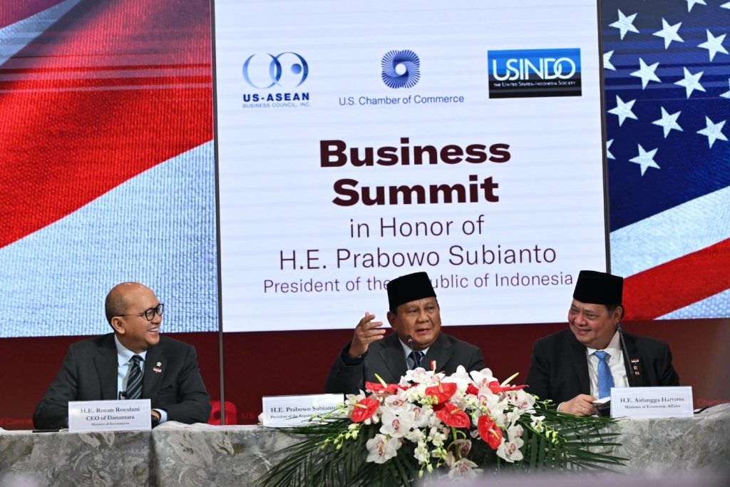 Presiden Republik Indonesia Prabowo Subianto, menegaskan bahwa perjanjian perdagangan antara Indonesia dan Amerika Serikat merupakan langkah krusial bagi dunia usaha. Pernyataan tersebut disampaikan Presiden dalam sesi roundtable Business Summit di Washington DC, Amerika Serikat, Rabu (18/2/2026). (Foto: BPMI Setpres RI)