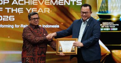 Badan Penyelenggara Jaminan Produk Halal (BPJPH) kembali mencatatkan prestasi nasional dengan meraih dua penghargaan dalam ajang Indonesia Top Achievements of The Year 2026 yang digelar di Metro TV, Jakarta. (Foto Humas BPJPH)
