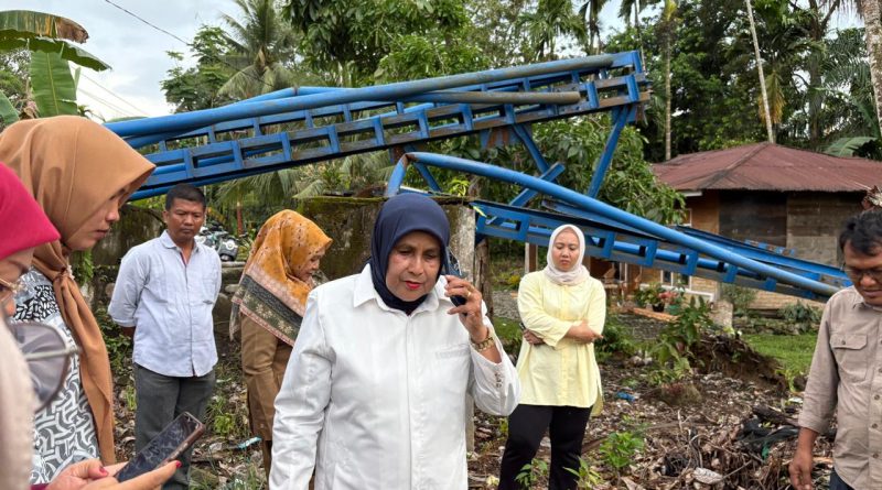 Anggota DPRD Sumatra Barat Endarmy saat melakukan reses perorangan ke Korong Salisikan, Nagari Sungai Buluh Timur, Kecamatan Batang Anai, Kabupaten Padang Pariaman, Rabu (4/2/2026) (Foto: IST)