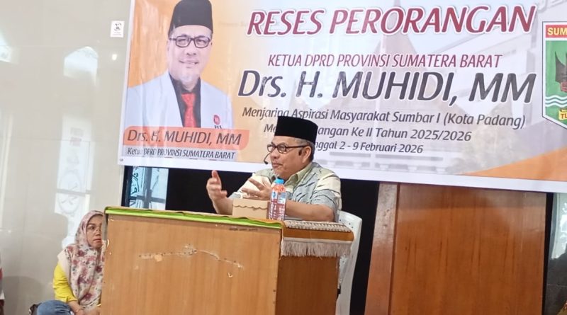 Ketua DPRD Sumatera Barat Muhidi saat melakukan reses di Masjid Nurul Ibadah, Kelurahan Tanah Sirah Nan XX, Kecamatan Lubuk Begalung, Kota Padang, Rabu (4/2/2026) (Foto: IST)