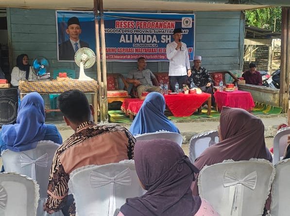 Ali Muda dalam reses perorangan di Selatan Ampar Putih, Jorong Kasih Putih Sungai Tanang, Kecamatan Aur, Pasaman Barat, Jum'at (6/2/2026) (Foto: IST)
