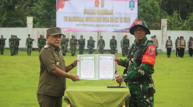 Dandim 1514/Morotai Letkol Arh. Ir. Masykur Akmal, S.T., M.T. dan Bupati Pulau Morotai Drs. Rusli Sibua, M.Si., dalam Pembukaan TMMD ke-127 di Pulau Morotai, Maluku Utara, Selasa (10/2/2026) (Foto: IST)