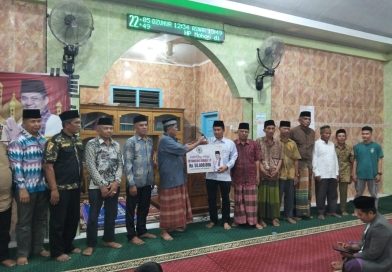 Evi Yandri juga membantu Masjid Mardhatillah sebesar 50 Juta rupiah untuk pembangunan masjid, Minggu (22/2/2026) (Foto: IST)
