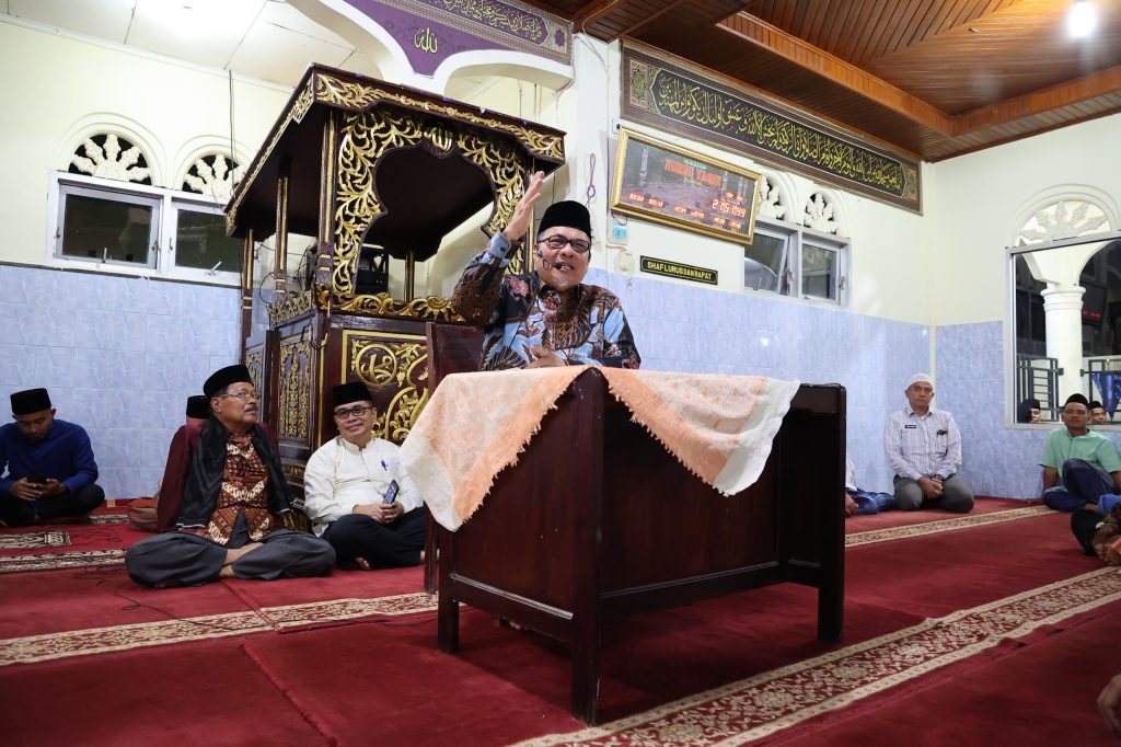 Ketua DPRD Provinsi Sumatera Barat, Muhidi, melaksanakan Safari Ramadan di Nagari Kuncir, Kecamatan X Koto Diatas, Kabupaten Solok , Minggu (22/2/2026) (Foto: IST)