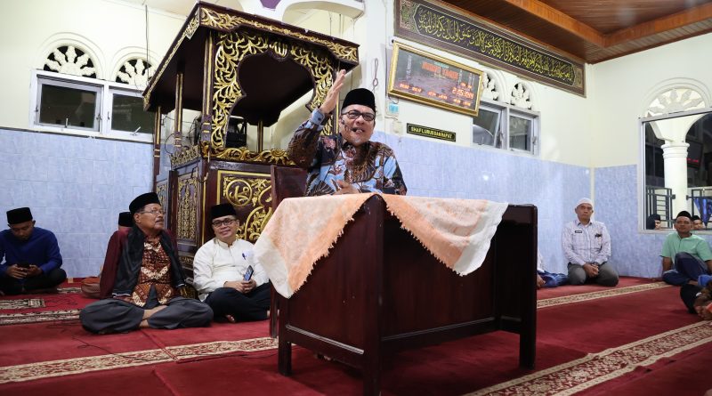 Ketua DPRD Provinsi Sumatera Barat, Muhidi, melaksanakan Safari Ramadan di Nagari Kuncir, Kecamatan X Koto Diatas, Kabupaten Solok , Minggu (22/2/2026) (Foto: IST)