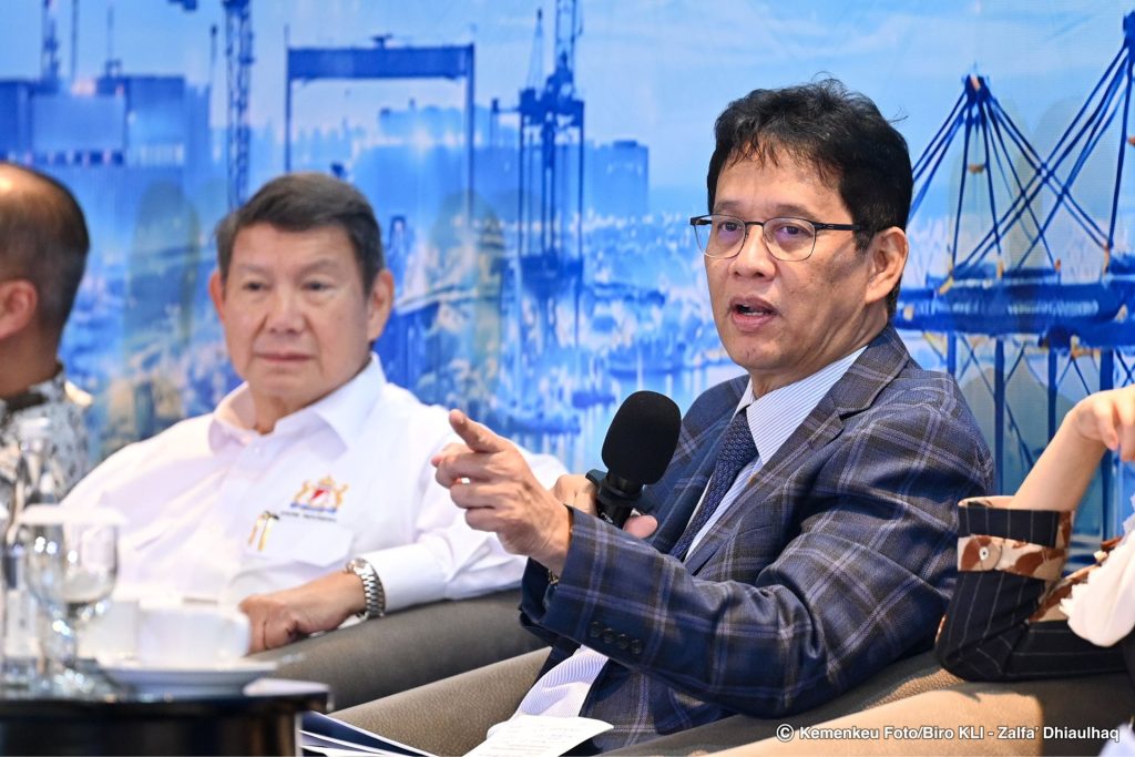 Menkeu Purbaya Sadewa dalam Focus Group Discussion (FGD) Kamar Dagang dan Industri (KADIN) Indonesia yang membahas pemberdayaan angkatan laut dan galangan kapal nasional di Jakarta, Selasa (10/2/2026). (Foto: Dok. Kemenkeu/InfoPublik)