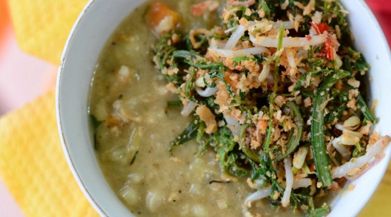 Makanan Khas Sumatera Utara Bubur Pedas Melayu Deli (Foto: Indonesian Medan Food)