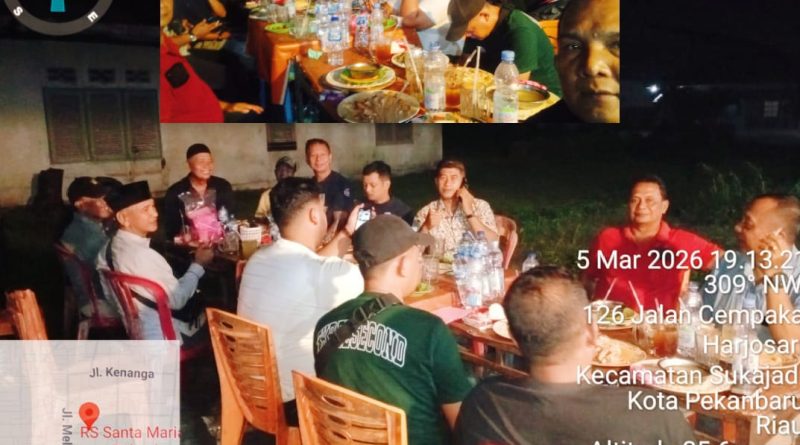 Keluarga besar Hulubalang Pekanbaru mengadakan pertemuan silaturahmi sekaligus buka puasa bersama dalam rangka menyambut bulan suci Ramadan 1447 H. Kegiatan yang penuh kehangatan ini dipimpin langsung oleh Datuk Nasir selaku ketua organisasi pada Kamis (5/3/2026). (Foto: IST)