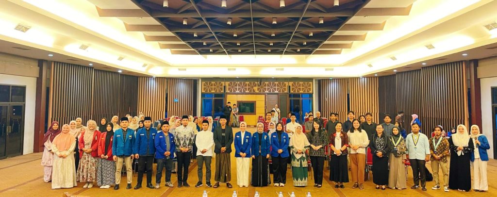 Korps Pergerakan Mahasiswa Islam Indonesia (KOPRI) PKC PMII Riau menggelar diskusi strategis bertajuk Visionary Talks Moderasi Beragama di Gedung Dharma Wanita, Pekanbaru, Jum'at (6/3/2026). (Foto: Ketua KOPRI PKC PMII Riau, Utari Nelviandi)