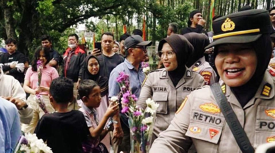 Polda Riau mengeluarkan imbauan resmi kepada seluruh mahasiswa yang berencana menyampaikan aspirasi melalui aksi unjuk rasa. Kepolisian meminta agar massa tetap menjaga ketertiban, keamanan, serta mematuhi aturan hukum yang berlaku di Provinsi Riau, Minggu (8/3/2026). (Foto: Humas Polda Riau)