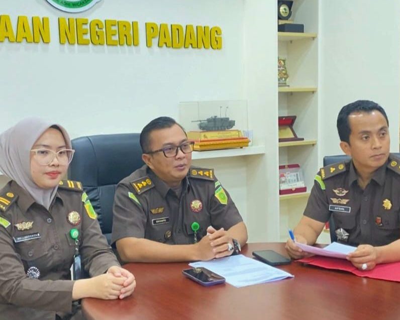 Kejaksaan Negeri (Kejari) Padang secara tegas membantah pernyataan tim penasihat hukum tersangka Beny Saswin Nasrun terkait penyidikan dugaan korupsi fasilitas kredit modal kerja di PT Bank Negara Indonesia (Persero) Tbk. (Foto: IST)