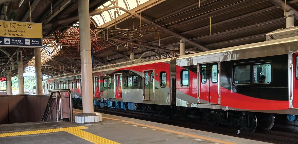 Gerbong KA Commuter Line Jabodetabek. (Foto: InfoPublik)