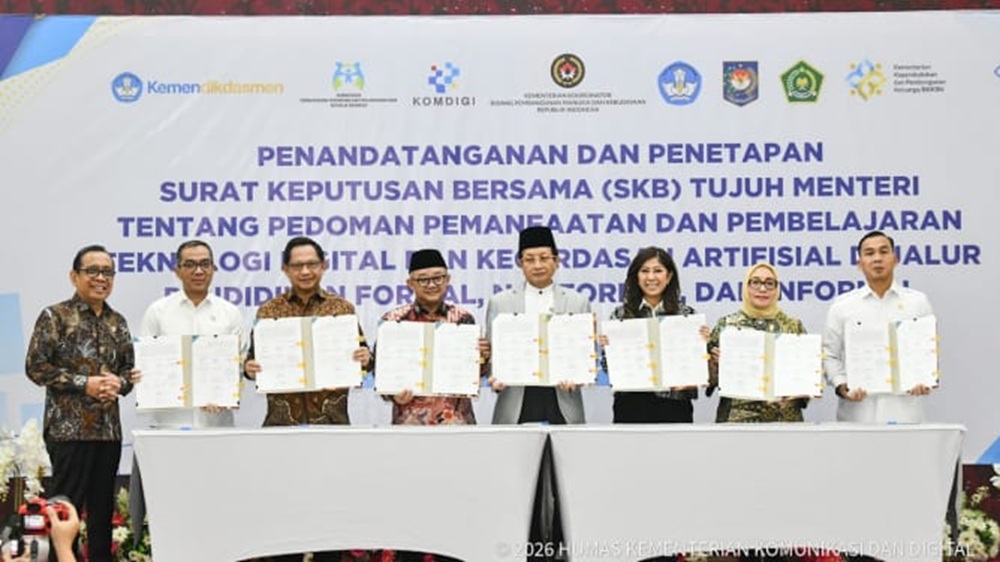 Menkomdigi Meutya Hafid mengatakan setiap kemajuan teknologi harus melihat kesiapan penggunanya, terutama anak-anak. Prinsip Tunggu Anak Siap yang selama ini kita dorong dalam kebijakan pelindungan anak di ruang digital (PP TUNAS), juga bisa dilihat dalam pemanfaatan AI di bidang pendidikan. (Foto: Humas Kemkomdigi)