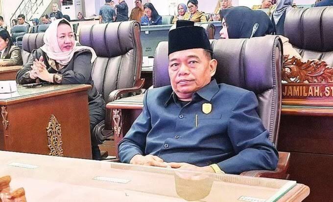 Ketua Komisi III DPRD Kabupaten Barito Utara, H. Tajeri, S.E., memberikan perhatian serius terkait polemik Tunjangan Hari Raya (THR) di wilayahnya. (Foto: IST)