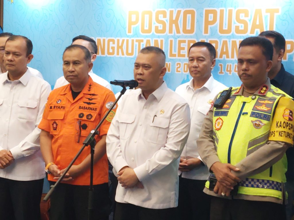 Menteri Perhubungan (Menhub), Dudy Purwagandhi, menegaskan bahwa pemerintah akan mengawasi secara ketat pelaksanaan program diskon transportasi menjelang mudik Lebaran 2026, Jum'at (13/3/2026). (Foto: Wandi InfoPublik)