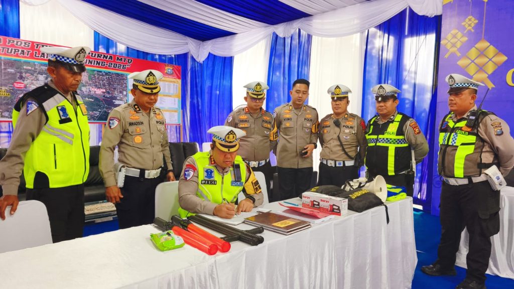 Direktur Lalu Lintas (Dirlantas) Polda Riau, Kombes Pol Jeki Rahmat Mustika, melakukan pengecekan langsung ke sejumlah titik pengamanan di Kota Pekanbaru, Sabtu (14/3/2026). (Foto: Dirlantas Polda Riau)
