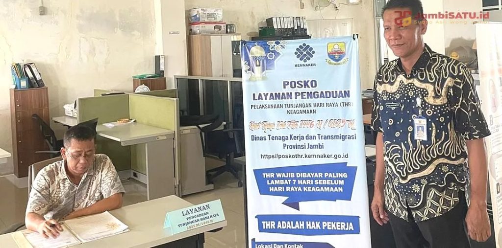 Dinas Tenaga Kerja dan Transmigrasi (Disnakertrans) Provinsi Jambi resmi membuka empat posko pengaduan Tunjangan Hari Raya (THR) Keagamaan tahun 2026. (Foto: Jambi Satu)