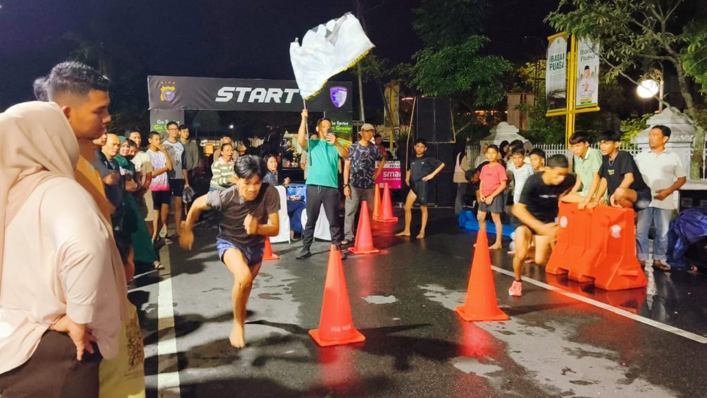 Ajang olahraga Go Sprint Go Green Seri VII yang digelar pada Minggu (15/3/2026) sukses menyedot perhatian ratusan peserta. Kegiatan ini diikuti oleh 276 peserta yang didominasi oleh kalangan remaja dan anak-anak dari berbagai wilayah di Riau. (Foto: Dirlantas Polda Riau)