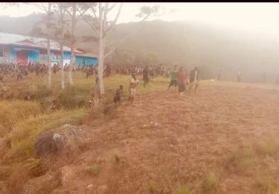 Situasi keamanan di Distrik Dimba, Kabupaten Lanny Jaya, Papua Pegunungan, dilaporkan tengah memanas akibat konflik antarsuku yang terjadi sejak Sabtu (14/3/2026). Hingga Minggu (15/3/2026), aksi saling serang antar kelompok masyarakat masih terjadi di wilayah tersebut. (Foto: Bawi Kagoya)